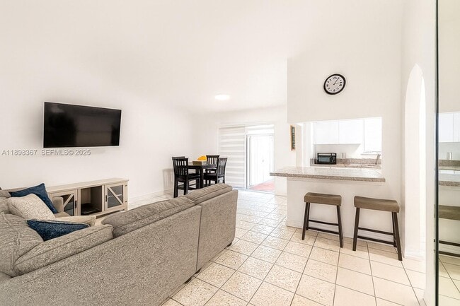 8124 SW 153rd Pl in Miami, FL - Building Photo - Building Photo