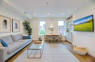117 Willow Ave in Hoboken, NJ - Building Photo - Building Photo