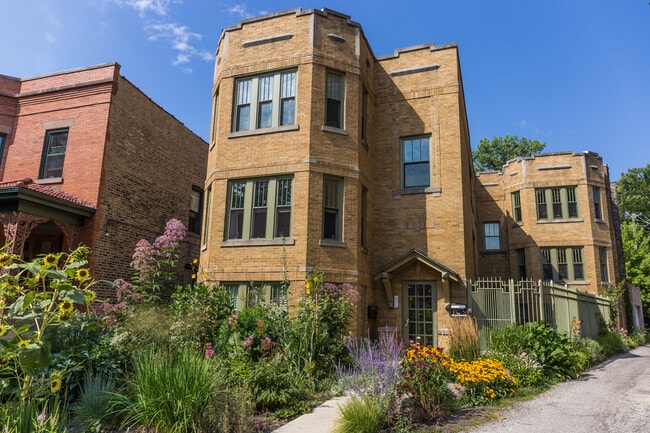 4760 N Virginia Ave, Unit 2A