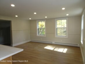 167 NY-23 in Claverack, NY - Building Photo - Building Photo