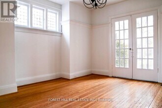 307 Sheldrake Blvd in Toronto, ON - Building Photo - Building Photo