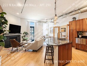 222 N Kalamazoo Mall in Kalamazoo, MI - Building Photo - Building Photo