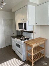 711 San Anselmo Ave in San Anselmo, CA - Building Photo - Building Photo