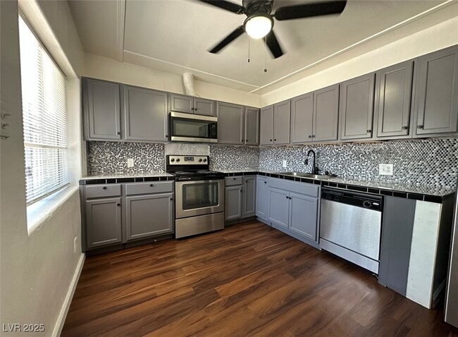 property at 2125 Elm Ave
