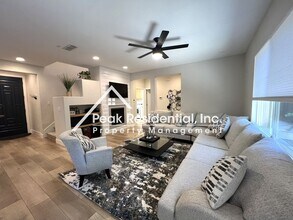 2115 Sterling Dr in Rocklin, CA - Building Photo - Building Photo