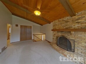 4905 Independence St in Maple Plain, MN - Building Photo - Building Photo