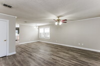 1618 Danbury Dr in Garland, TX - Building Photo - Building Photo