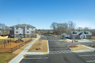 Cherokee Landing in Greenville, SC - Building Photo - Building Photo