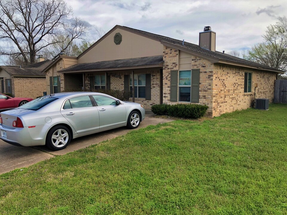 3700 Elliott St in Bryan, TX - Foto de edificio