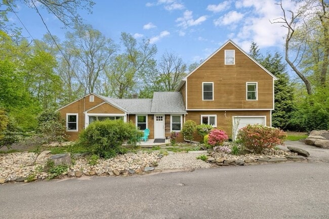 property at 50 Longwood Dr