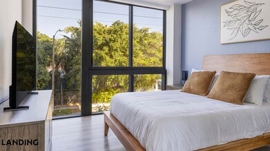 3830 NW 11th St, Unit 1-208 in Miami, FL - Building Photo - Building Photo