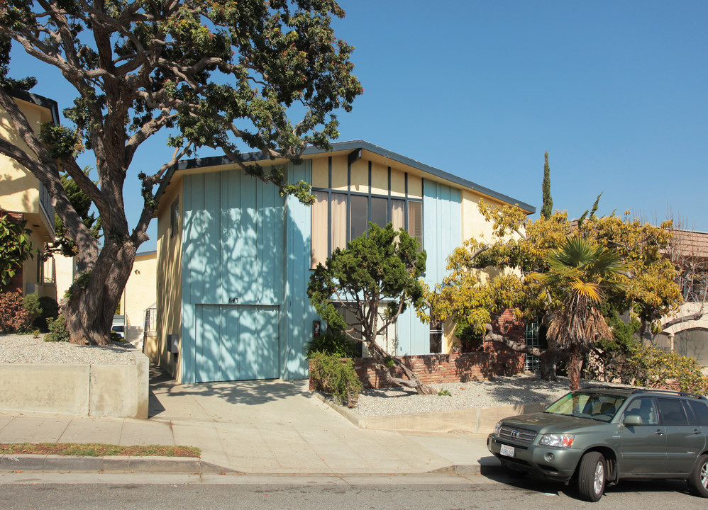 643 Hill St in Santa Monica, CA - Building Photo