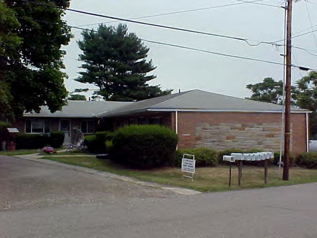 922 Avon Dr in Cambridge, OH - Building Photo