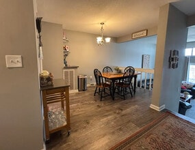 504 Timber Ln, Unit 504 in Collinsville, CT - Building Photo - Building Photo