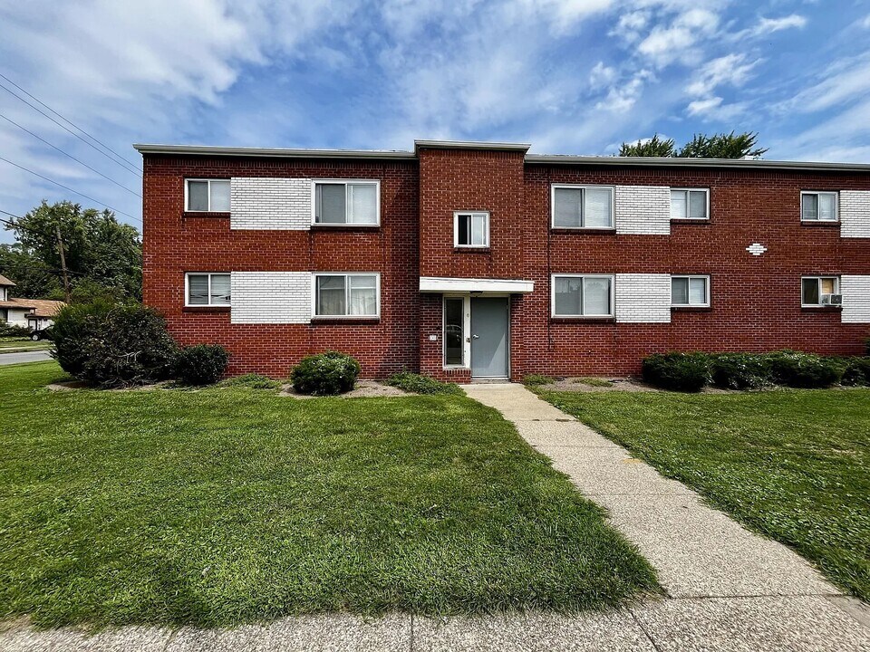 South City Apartments in Buffalo, NY - Building Photo