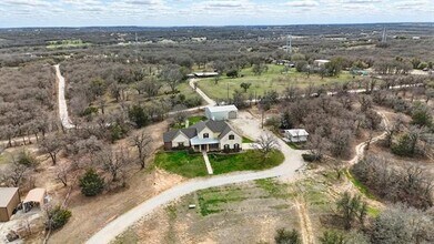291 Joy Trail in Paradise, TX - Building Photo - Building Photo