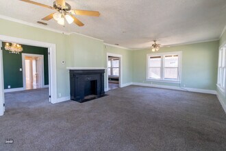 2139 Ave F in Wichita Falls, TX - Building Photo - Building Photo