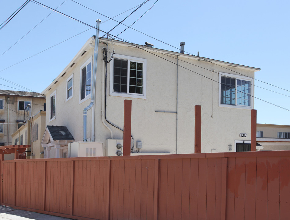 3321 Polk Ave in San Diego, CA - Building Photo