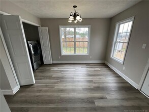 301 Sanford Ct in Raeford, NC - Building Photo - Building Photo