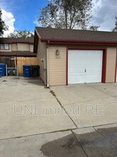 1807 N Main St in Flagstaff, AZ - Foto de edificio - Building Photo