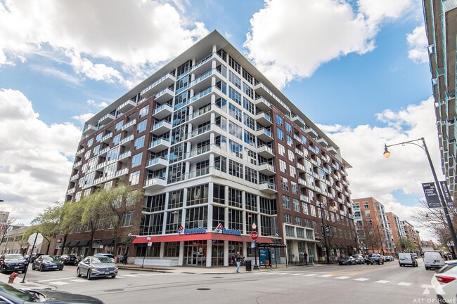 901 W Madison St in Chicago, IL - Building Photo - Building Photo