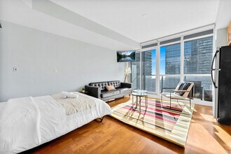 25 York St, Unit SI ID1313357P in Toronto, ON - Building Photo - Building Photo