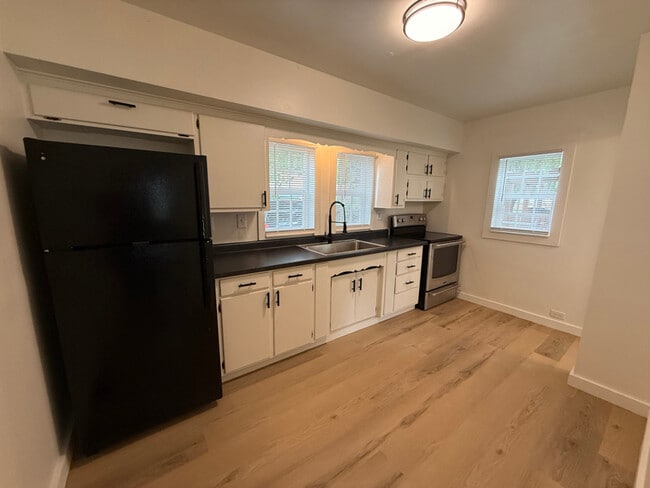 property at 2418 2nd St