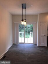 215 Woodside Ave in Hanover, PA - Building Photo - Building Photo