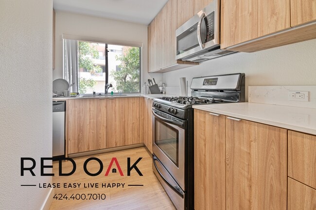 property at 7810 Topanga Canyon Blvd