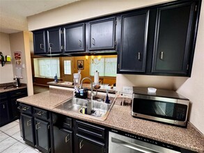 6801 Side Saddle St in Austin, TX - Building Photo - Building Photo
