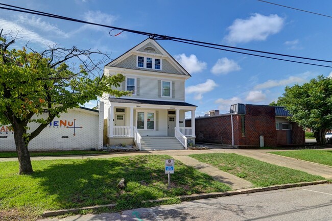 1804 Hampton St in Columbia, SC - Building Photo - Building Photo
