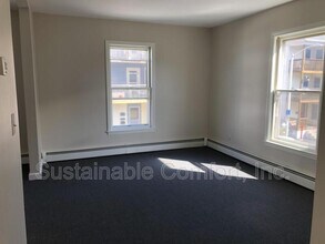 2 Norman Ave in Worcester, MA - Building Photo - Building Photo