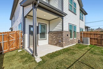 8119 Sawyer Dr in Arlington, TX - Building Photo - Building Photo