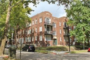 6843 Kingsbury Blvd in St. Louis, MO - Building Photo