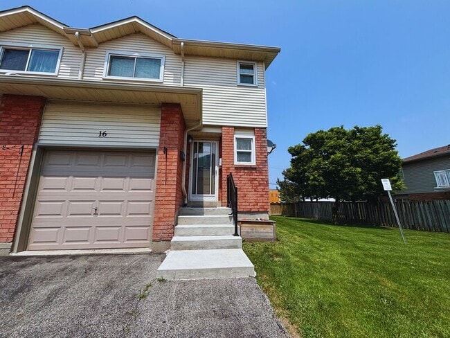 property at 15 15 Derby St