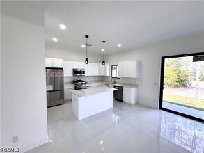 4505 NW 34th St in Cape Coral, FL - Building Photo - Building Photo