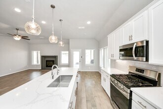 9019 Emerald Cane Dr in Sienna, TX - Building Photo - Building Photo