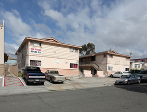 49th Street Apartments in San Diego, CA - Building Photo - Building Photo