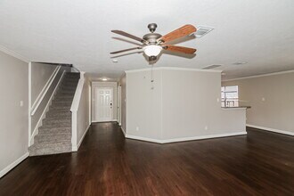 6407 Crim Ct in Houston, TX - Foto de edificio - Building Photo