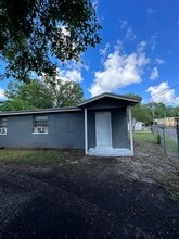 1614 W 3rd St in Jacksonville, FL - Foto de edificio - Building Photo