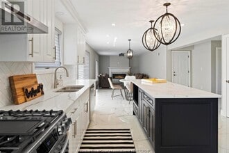 2039 Roxanne Cres in Tecumseh, ON - Building Photo - Building Photo