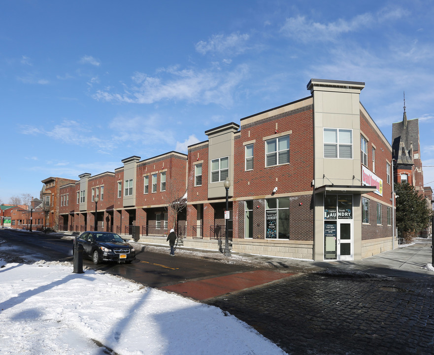 South End in Albany, NY - Building Photo