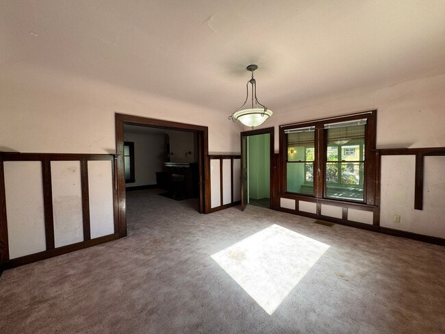 612 W 10th Ave in Eugene, OR - Building Photo - Building Photo