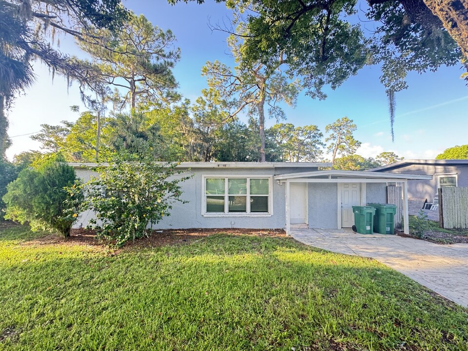 1221 Holmes St in Cocoa, FL - Building Photo