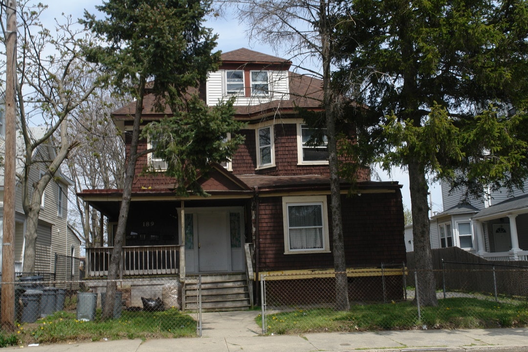 189 Garfield Ave in Long Branch, NJ - Building Photo