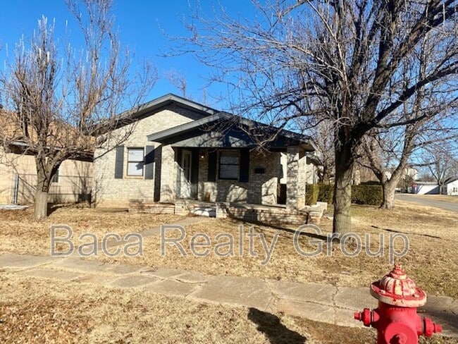property at 833 S Ellison Ave