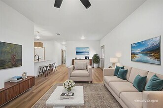 103 S Barron St in Covington, TX - Building Photo - Building Photo