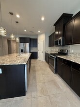 350 Wishon Ave W in Madera, CA - Building Photo - Building Photo