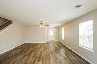 7627 Cypress Edge Dr in Cypress, TX - Building Photo - Building Photo