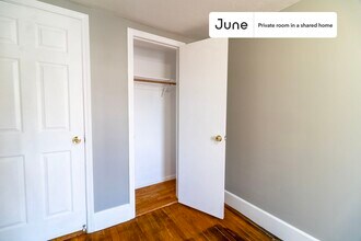 Private bedroom in 4 bed/2 bath Home in Boston, MA - Building Photo - Building Photo